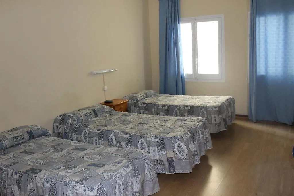 Hostal Ribagorza Barcelona 0*,