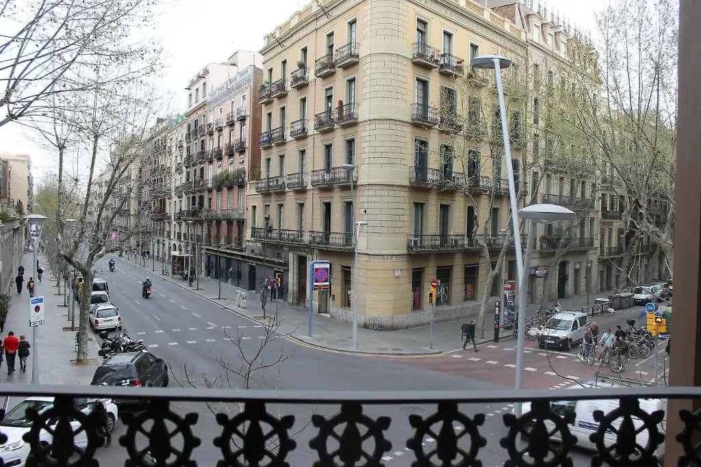 Hostal Ribagorza Barcelona 0*,