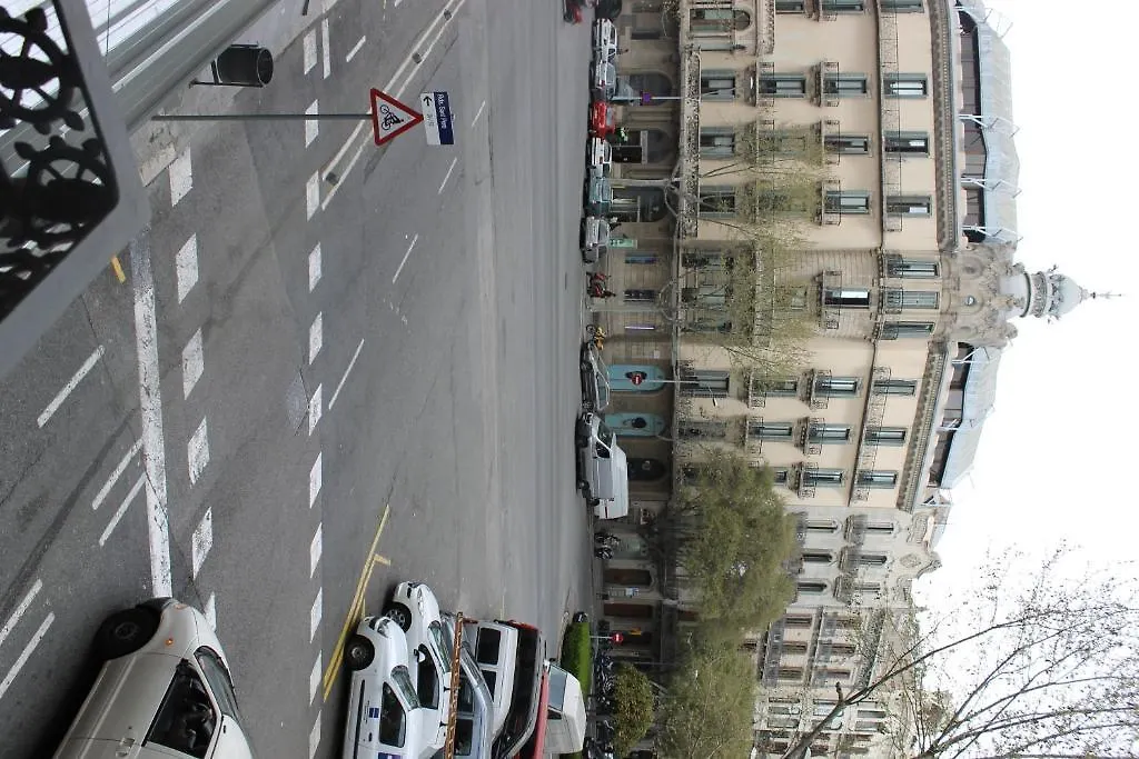 Hostal Ribagorza Barcelona Pensión